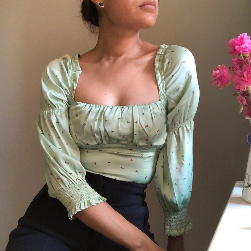 H&M Divided Silk Like Top